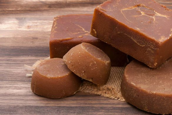 wellhealthorganic.com:jaggery-with-incredible-health-benefits