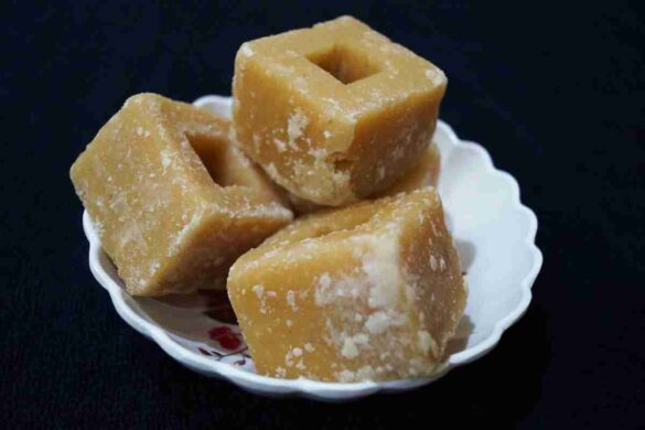 wellhealthorganic.com_jaggery-with-incredible-health-benefits