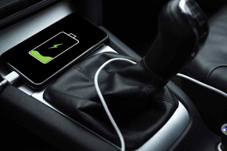 How to Choose the Right Car Charger for Your Devices