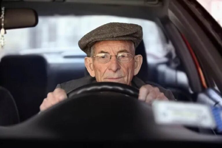 Smart Choices for Senior Drivers: Safe, Affordable, and Flexible Car Insurance Options
