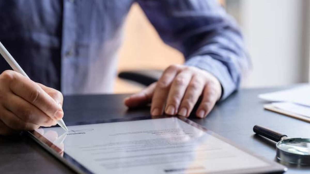 Right Contract Management Software for Your Business Scale